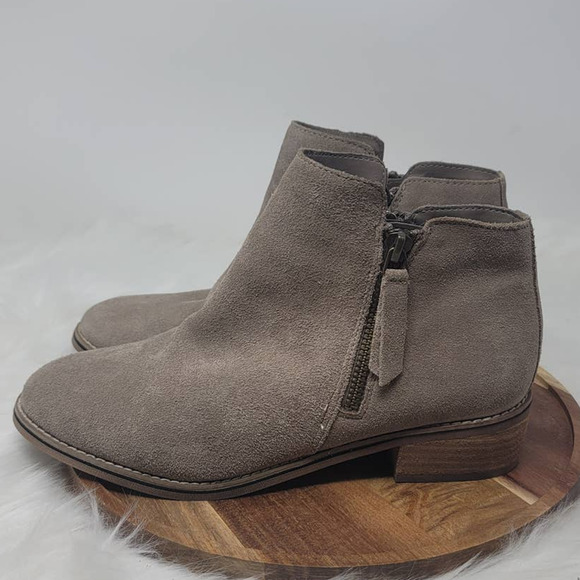 Blondo Women's Beige Nubuck Waterproof Zip Ankle Bootie Boot 7.5M - Picture 3 of 8